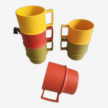 Set of 6 VINTAGE plastic mugs