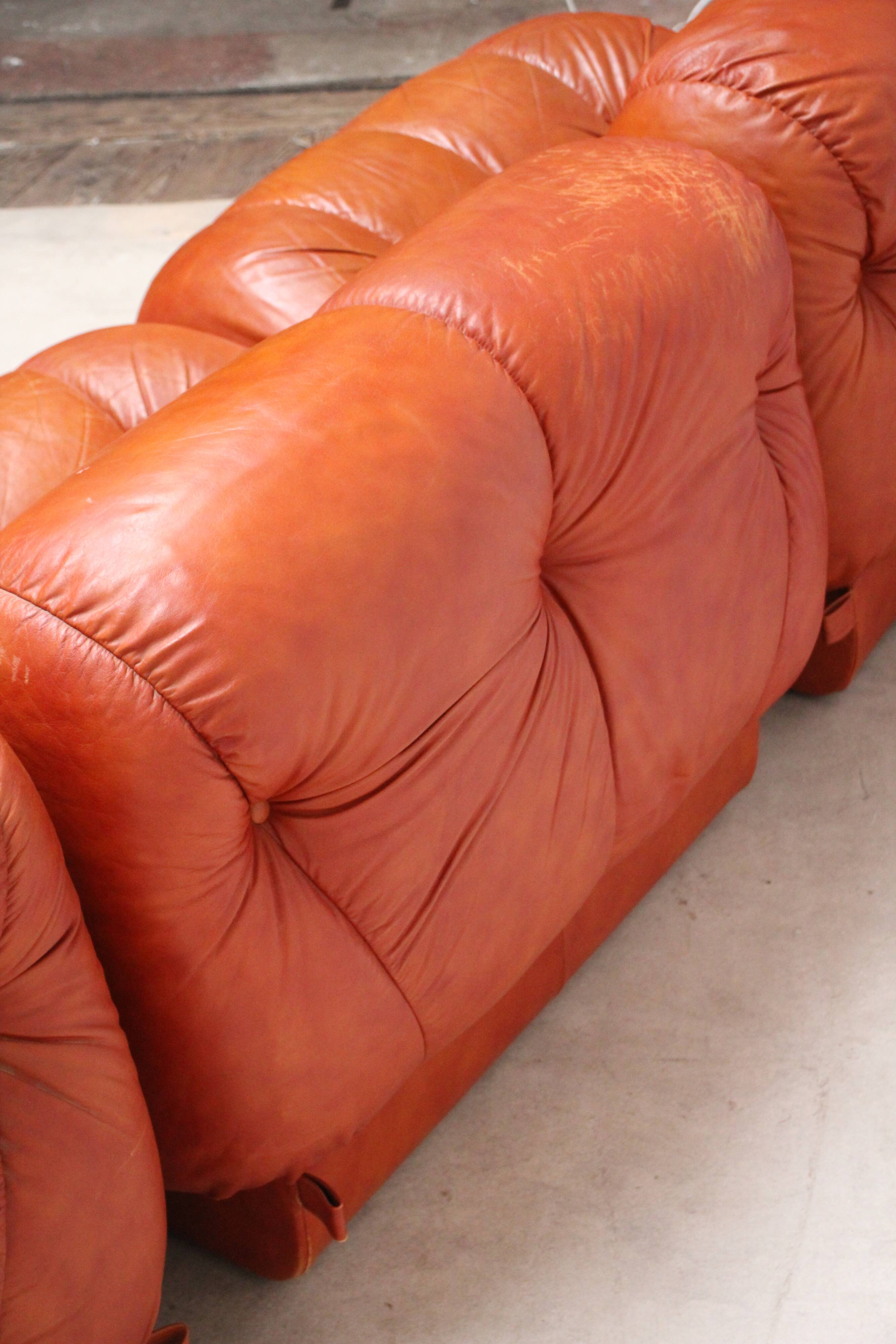 Modular sofa Nuvolone by Rino Maturi 1970