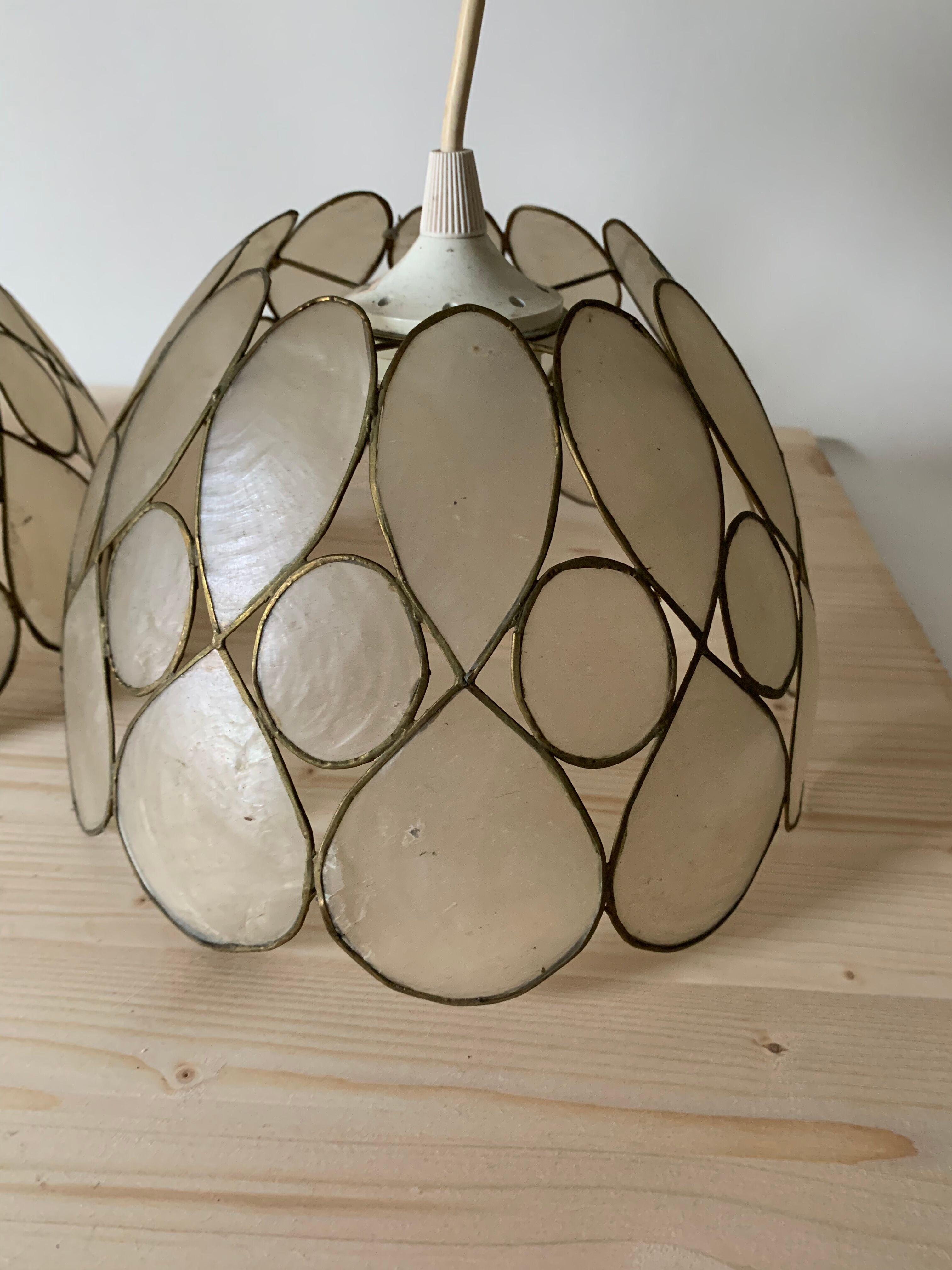 Vintage mother-of-pearl pendant lamp
