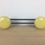 Double wall hook vintage yellow balls