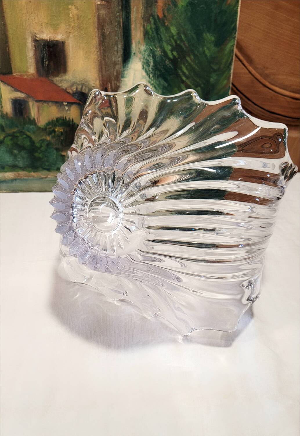 Vintage chic crystal art centrepiece fruit bowl