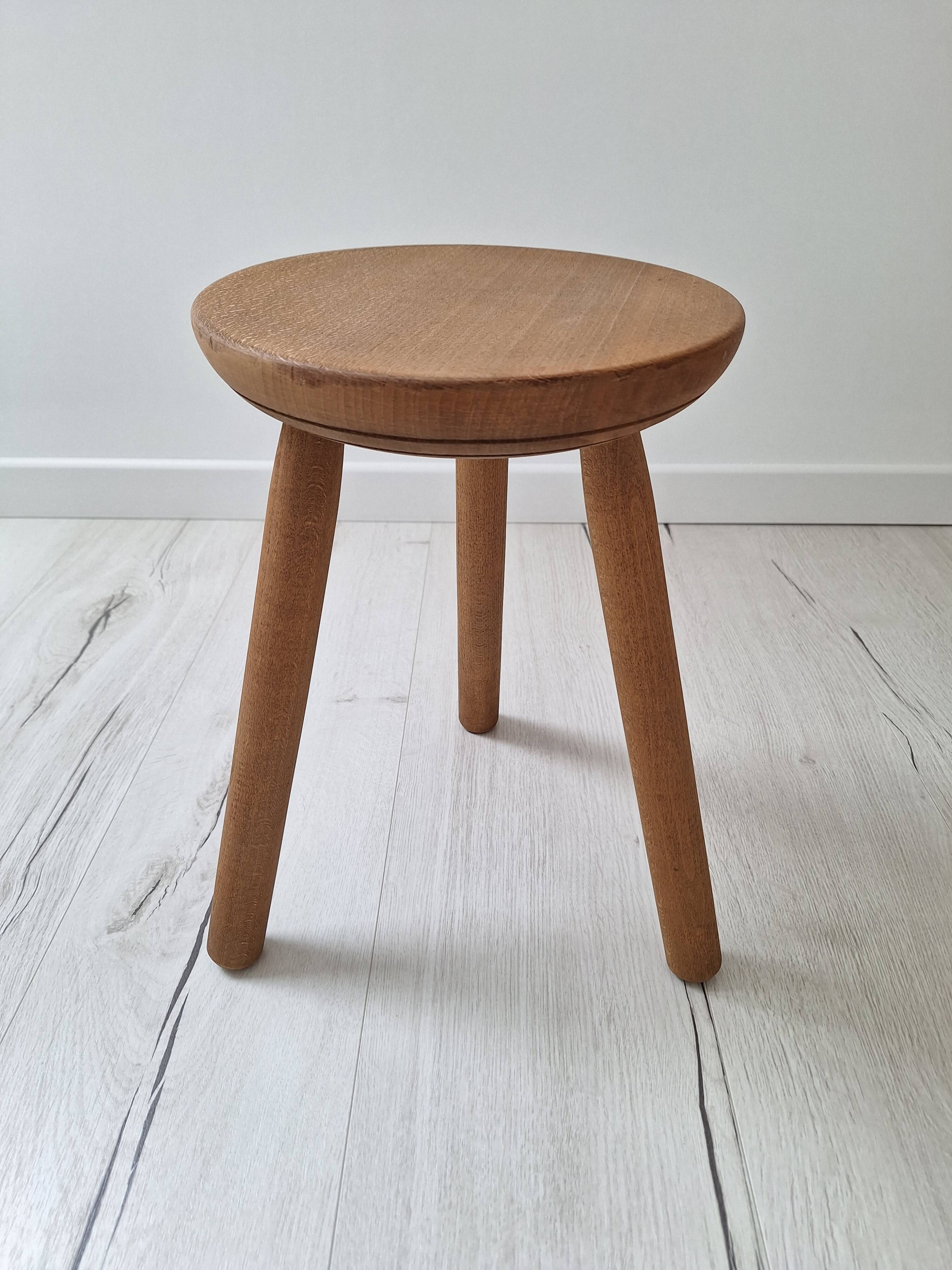 Vintage tripod stool