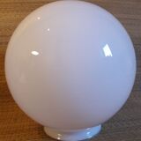 Globe 20cm en verre blanc ancien pour lampe suspension