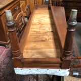 Upholstered bench seat