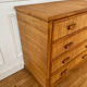 Commode en rotin tressé vintage