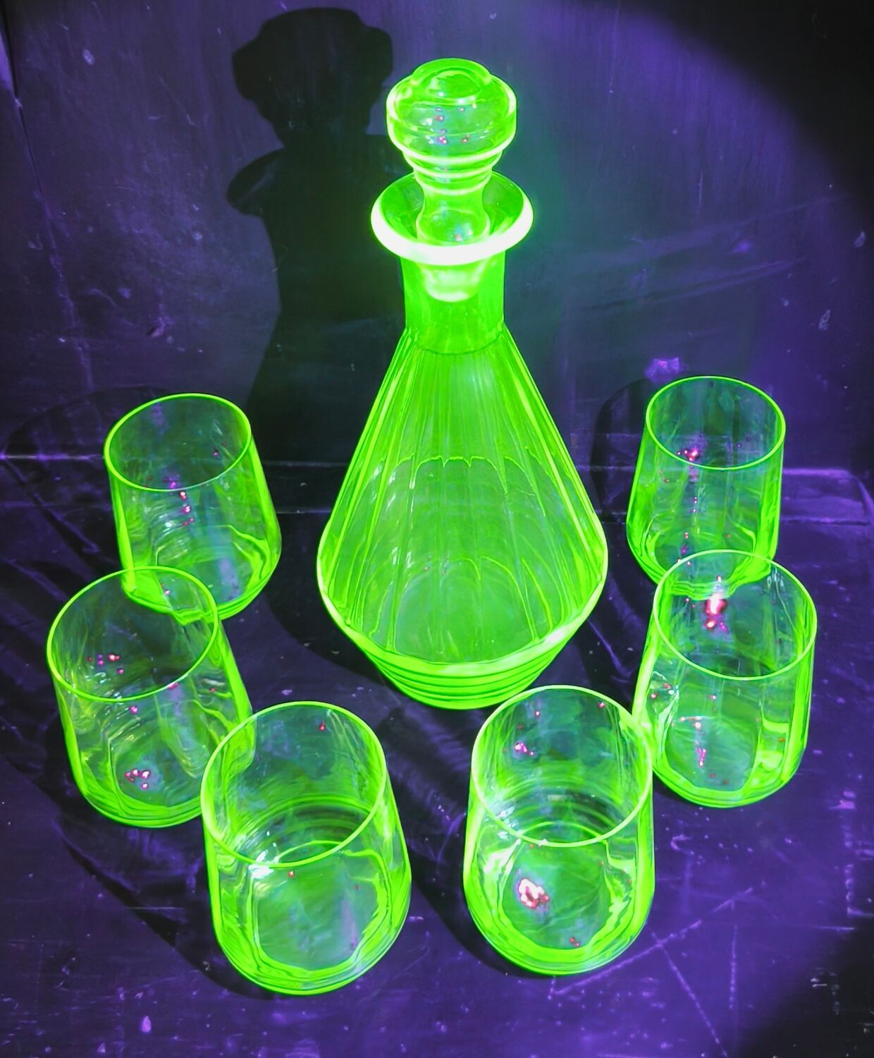 Art Deco liqueur service in opaline