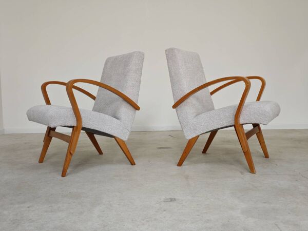 Paire de fauteuils par Frantisek Jirak pour Tatra  retapissée en tissu bouclette, 1960