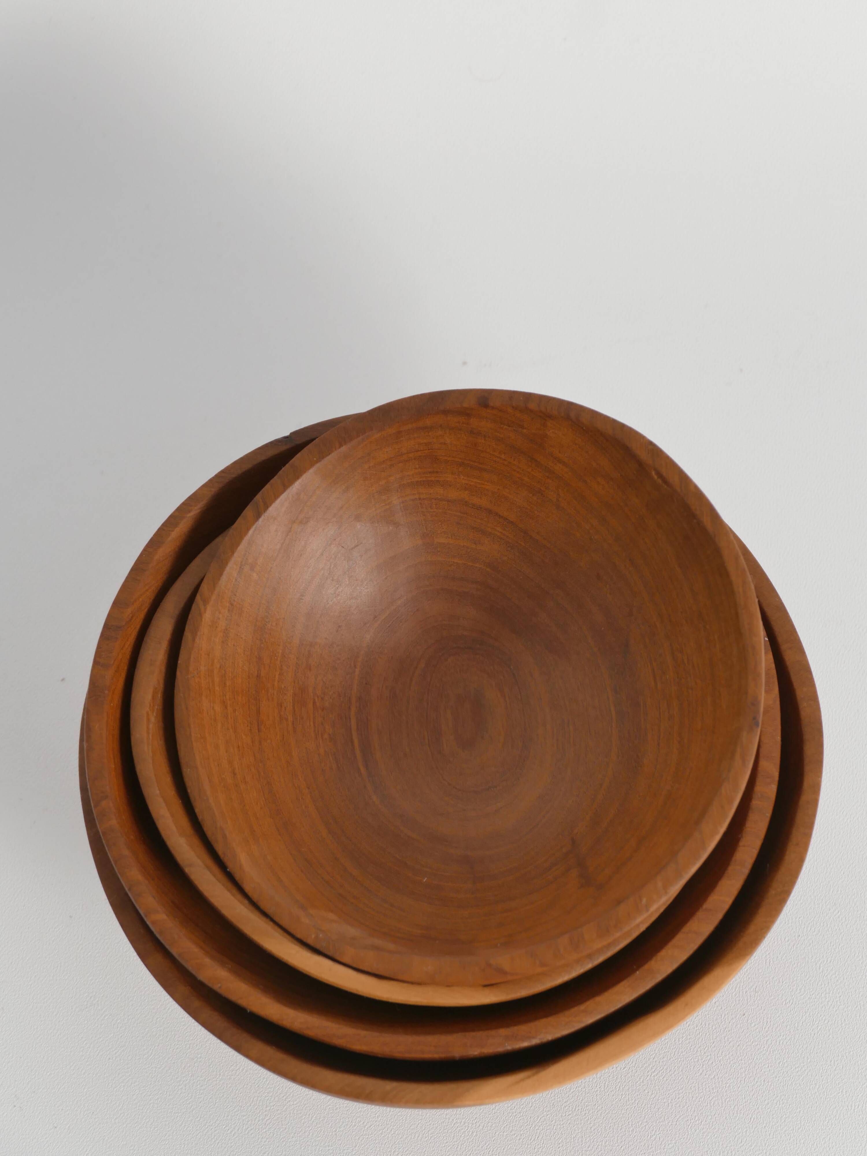 Handmade Akacia Wood Bowls, Set of 4