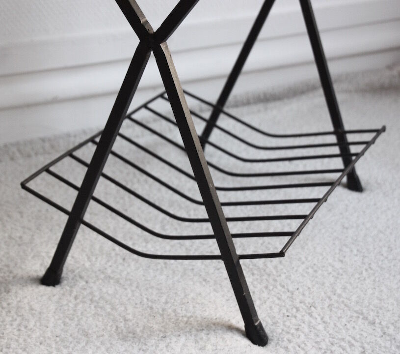 Tablet magazine rack 60-70 years