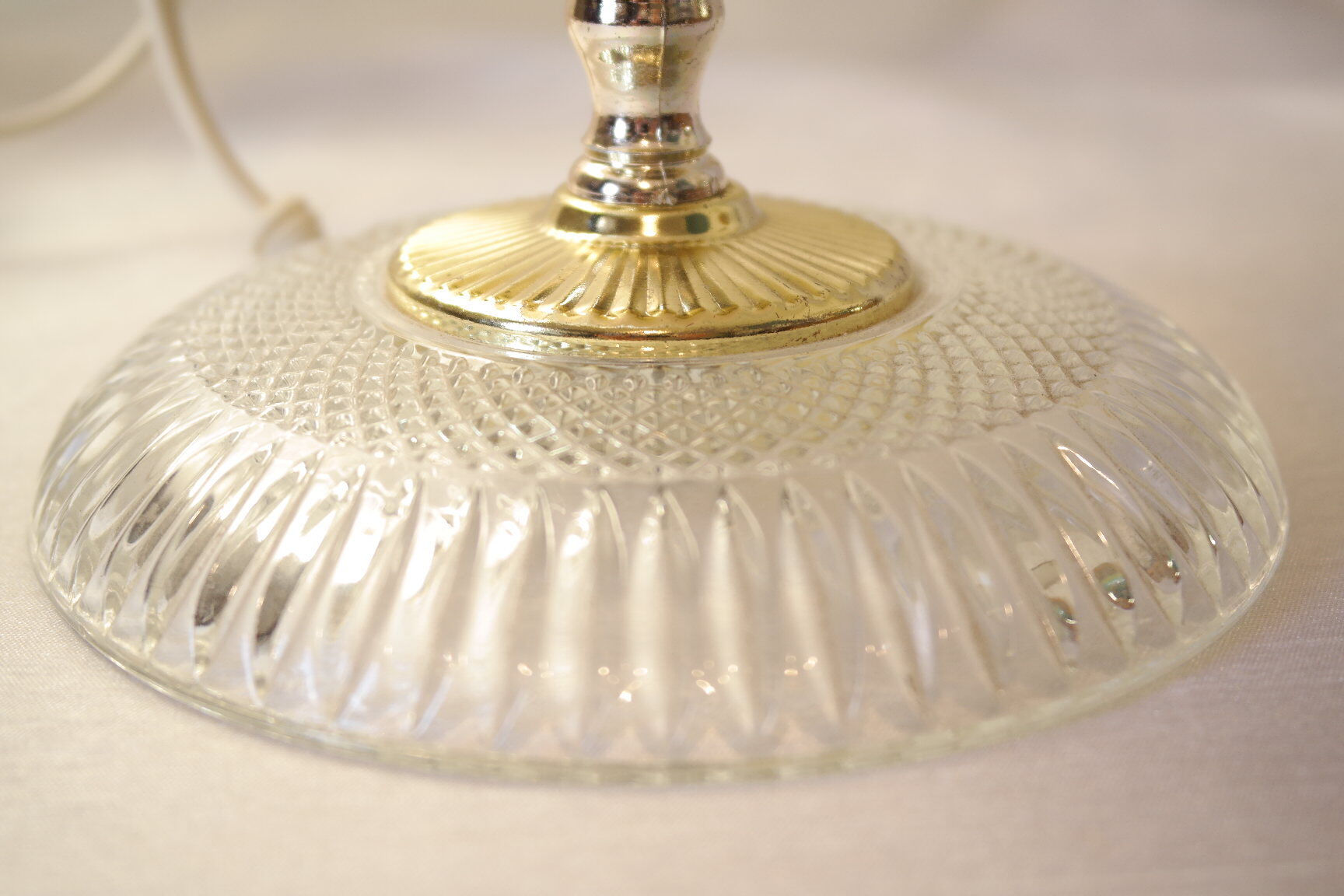 Glass and crystal pink boudoir grapevine lamp