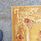Neo classical carpet