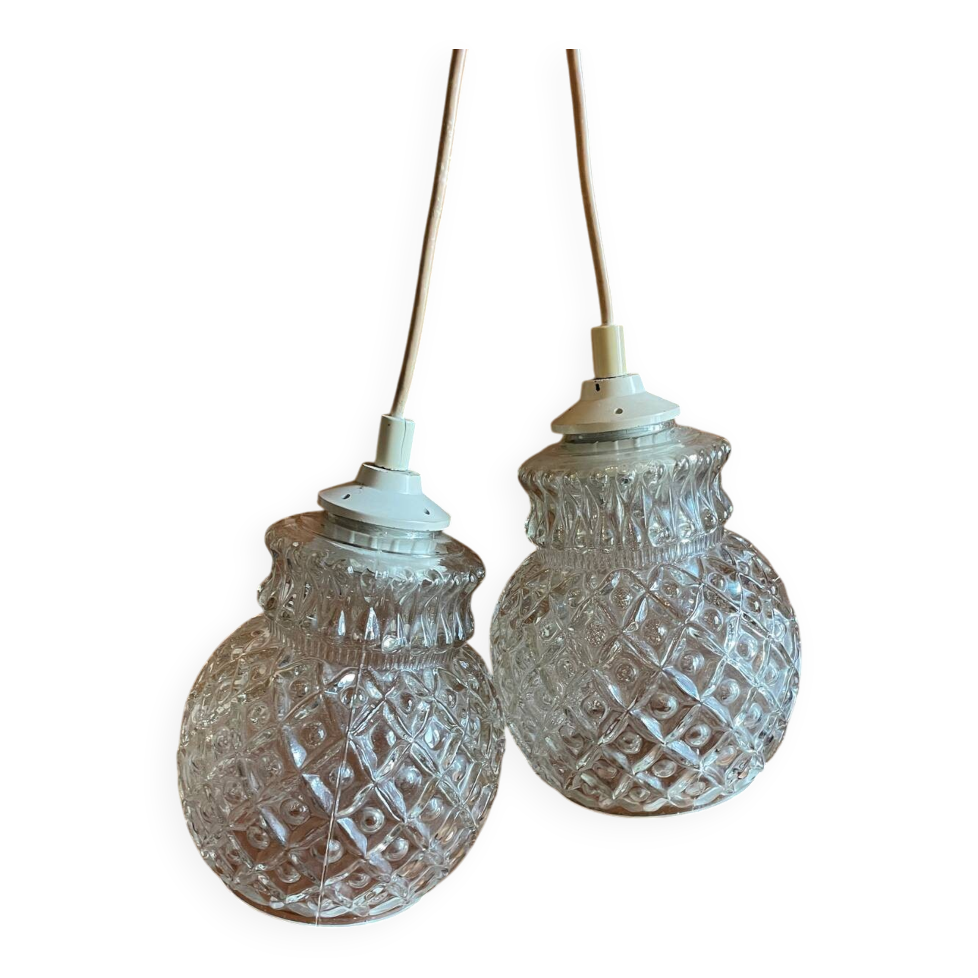 2 baladeuses suspensions en verre moulé vintage