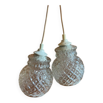 2 baladeuses suspensions en verre moulé vintage