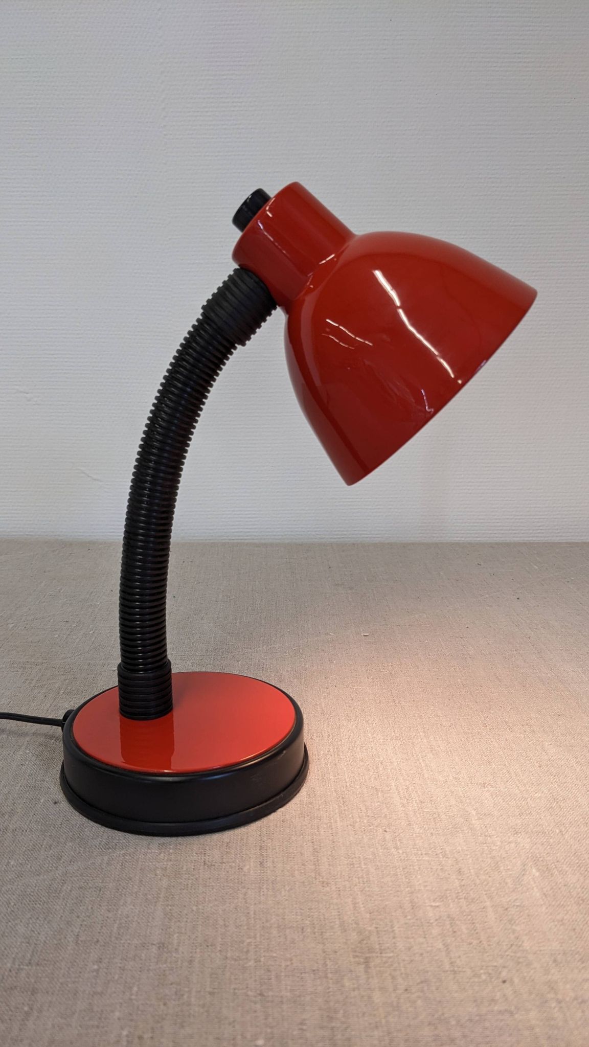 Articulated desk or bedside lamp by Veneta Lumi, Italy circa 1980.