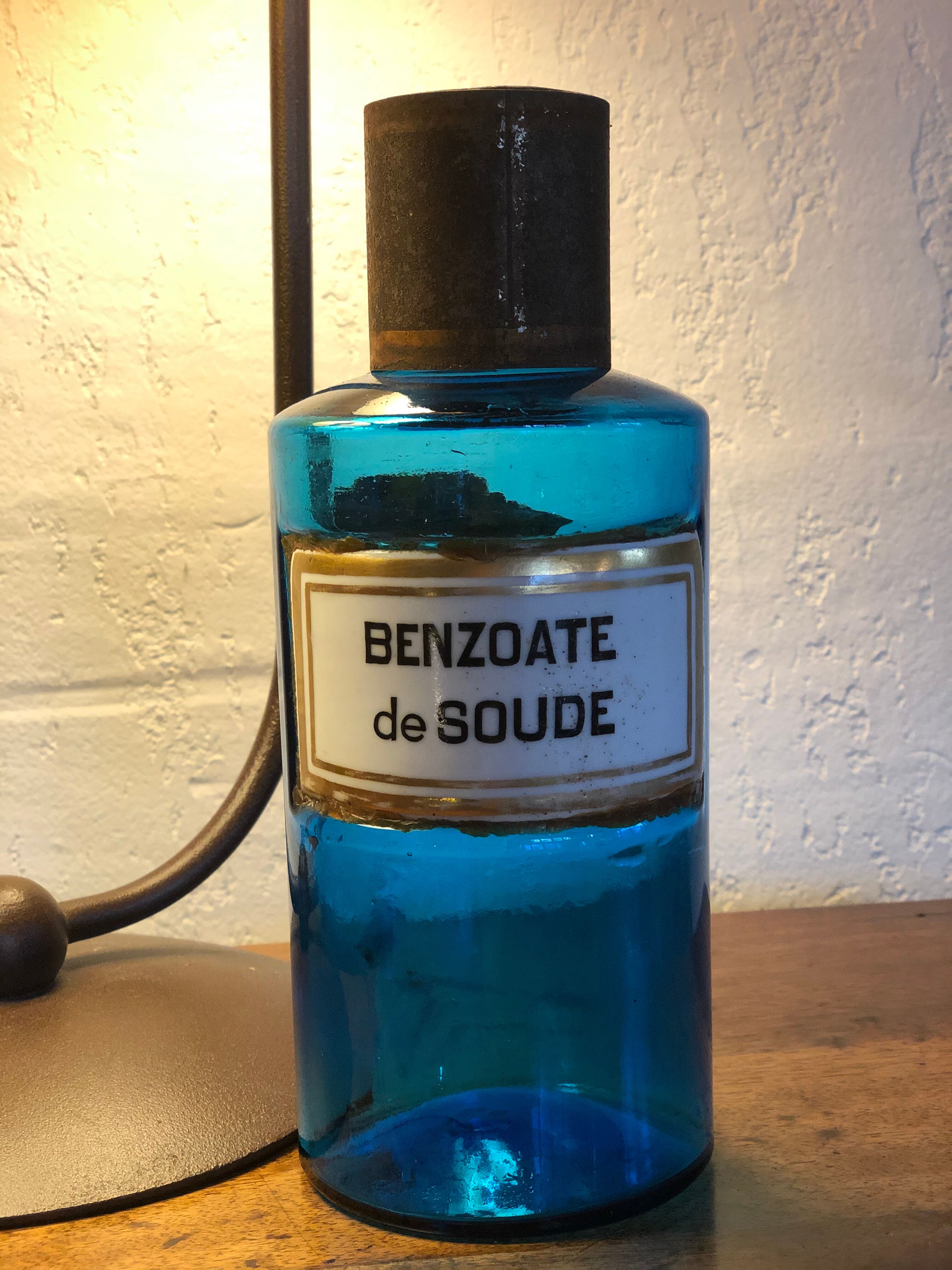 Napoleon III pharmacy pot