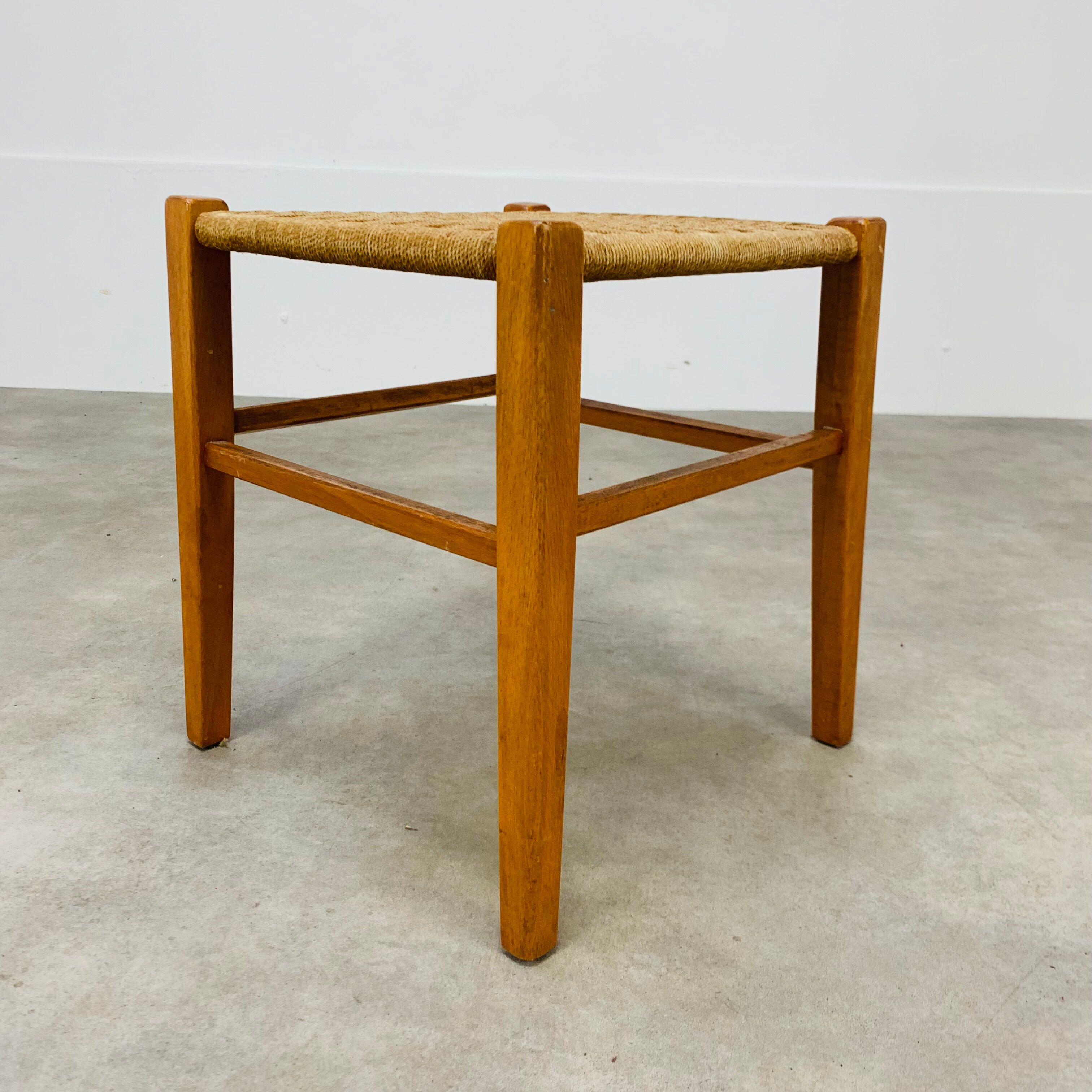 Rope stool and square wood 60s