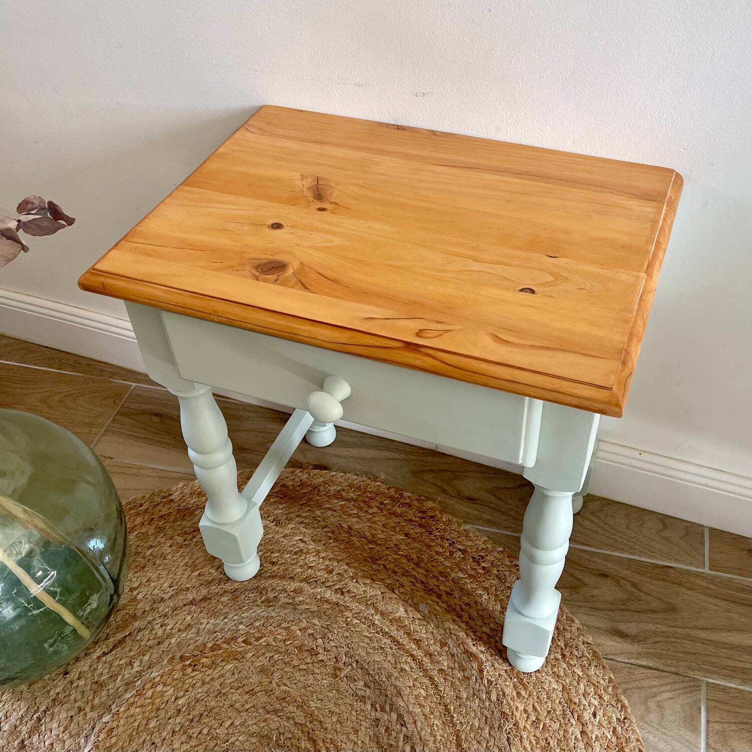 Bedside table
