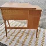Scandinavian desk based on a Singer piece of furniture.