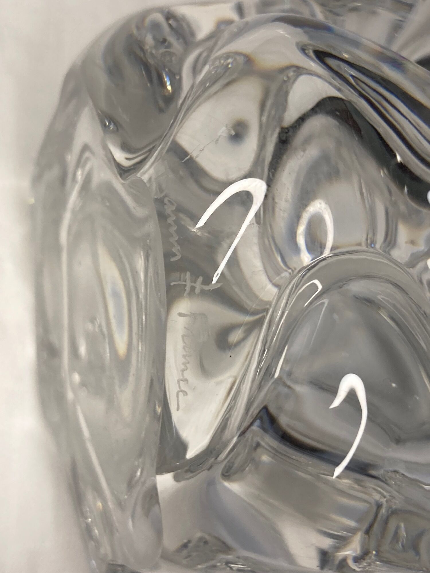 Vase glassware in molded crystal daum signed around 1960