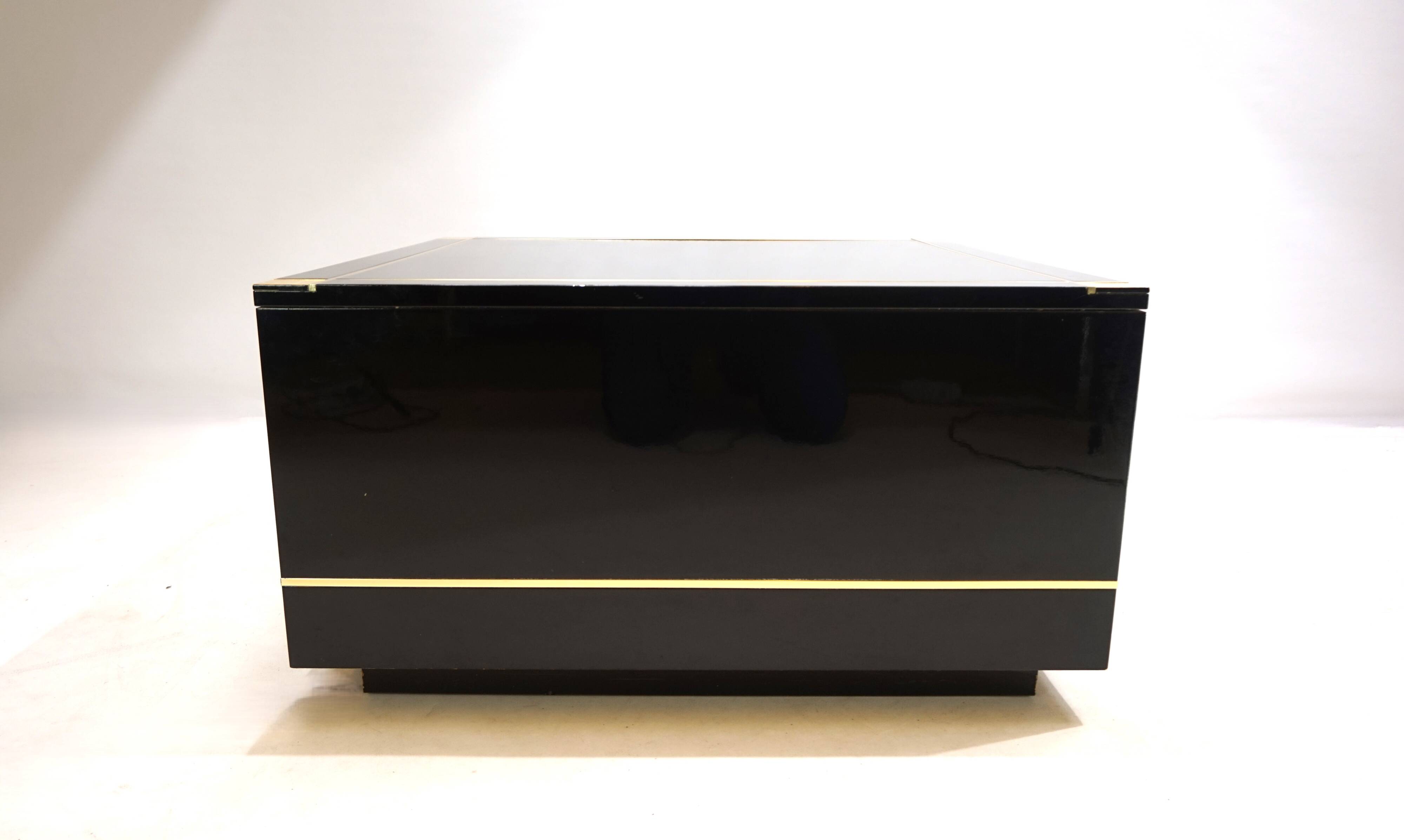 Table basse Roche Bobois attribuée à Pierre Cardin, 1970