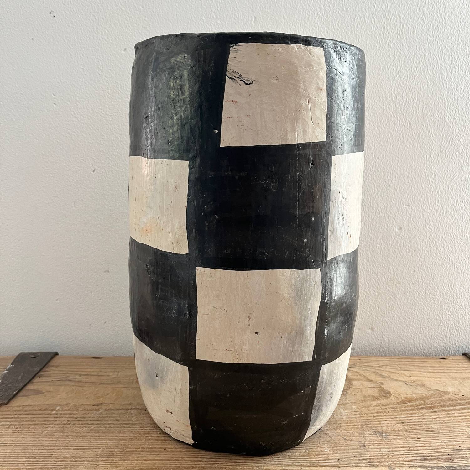 Sejnane vase