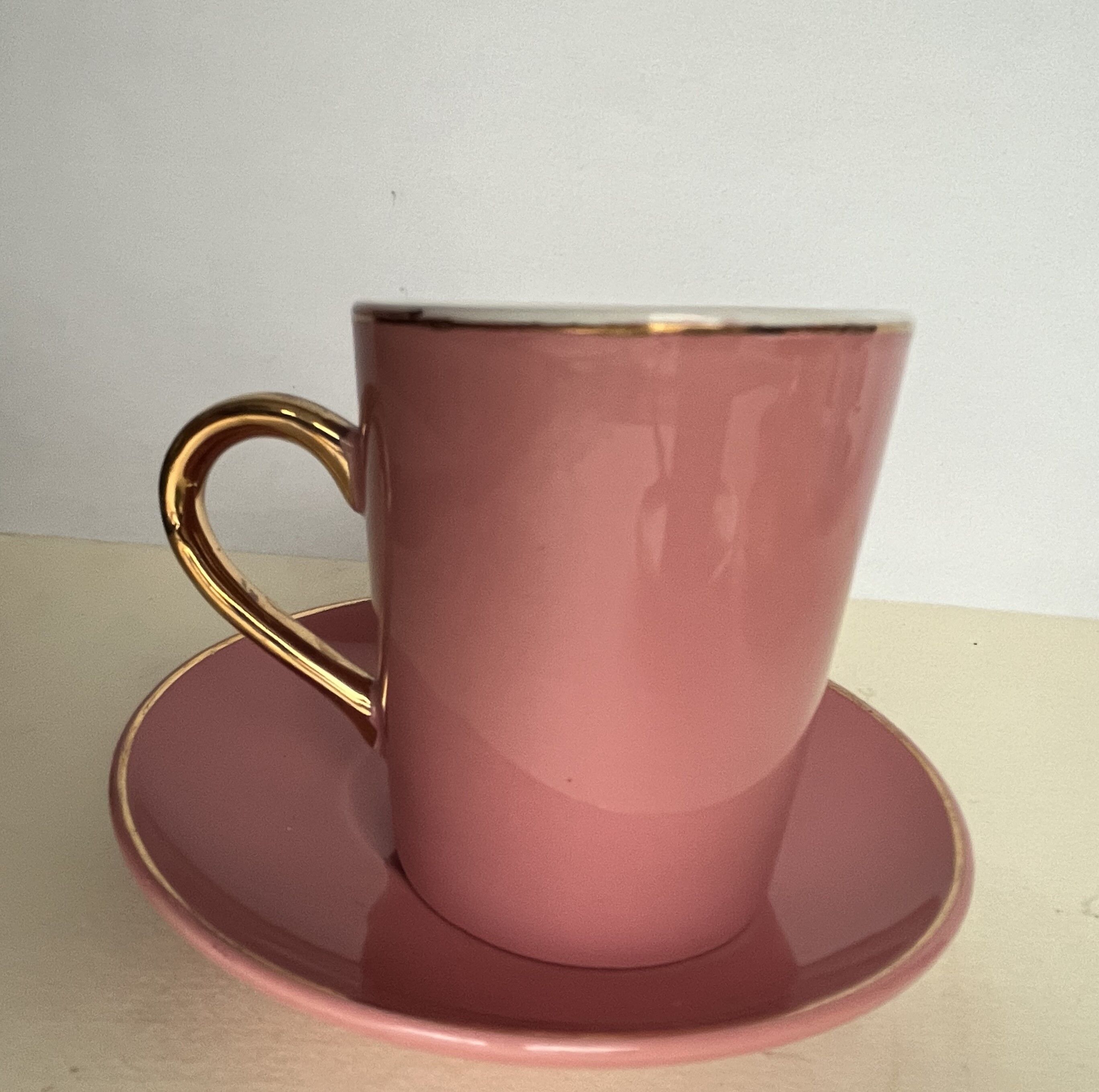Set of 5 cups of color L. Dake & Zn