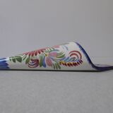 Quimper's earthenware bouquetière