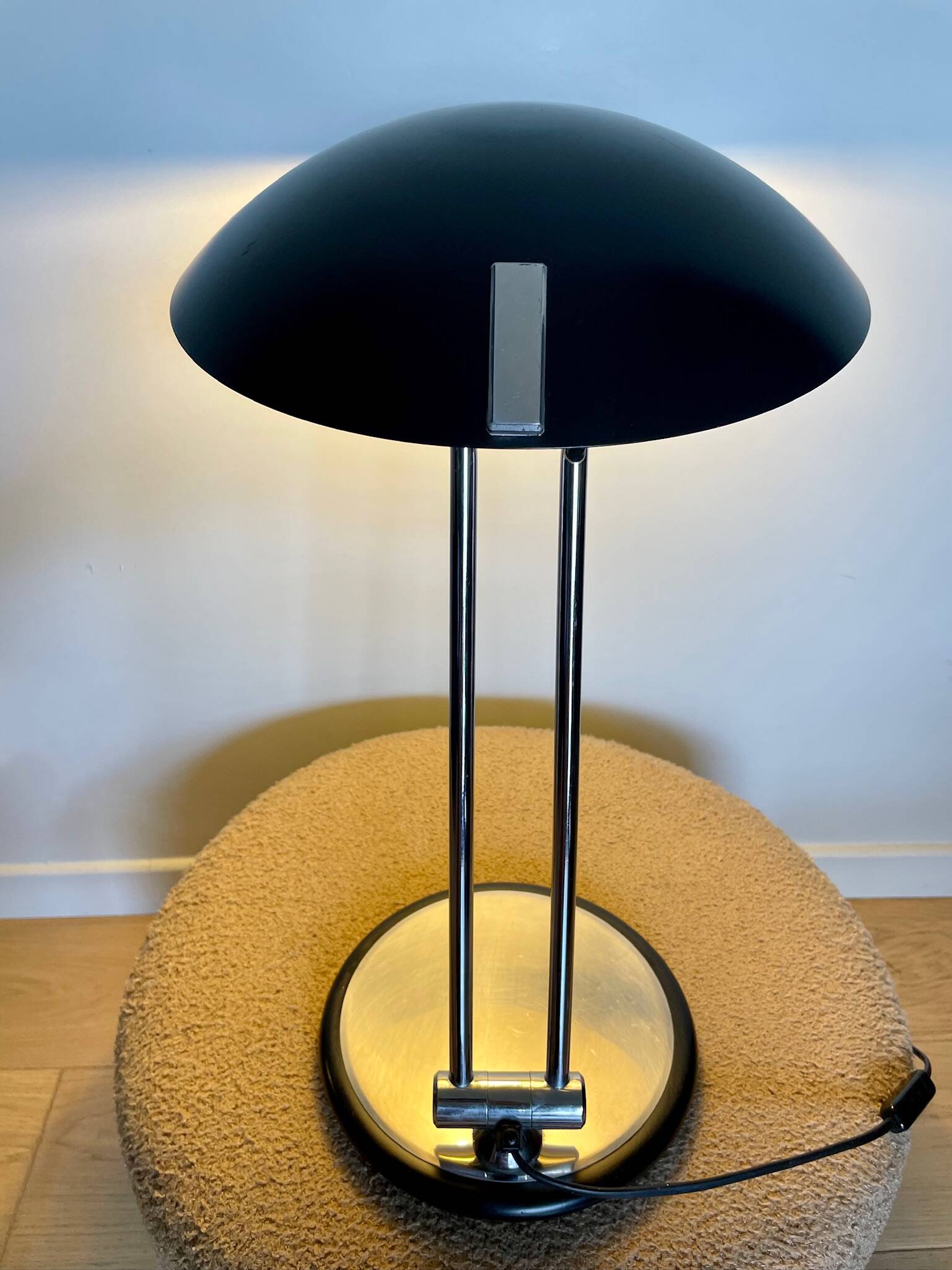 Aluminor saucer lamp