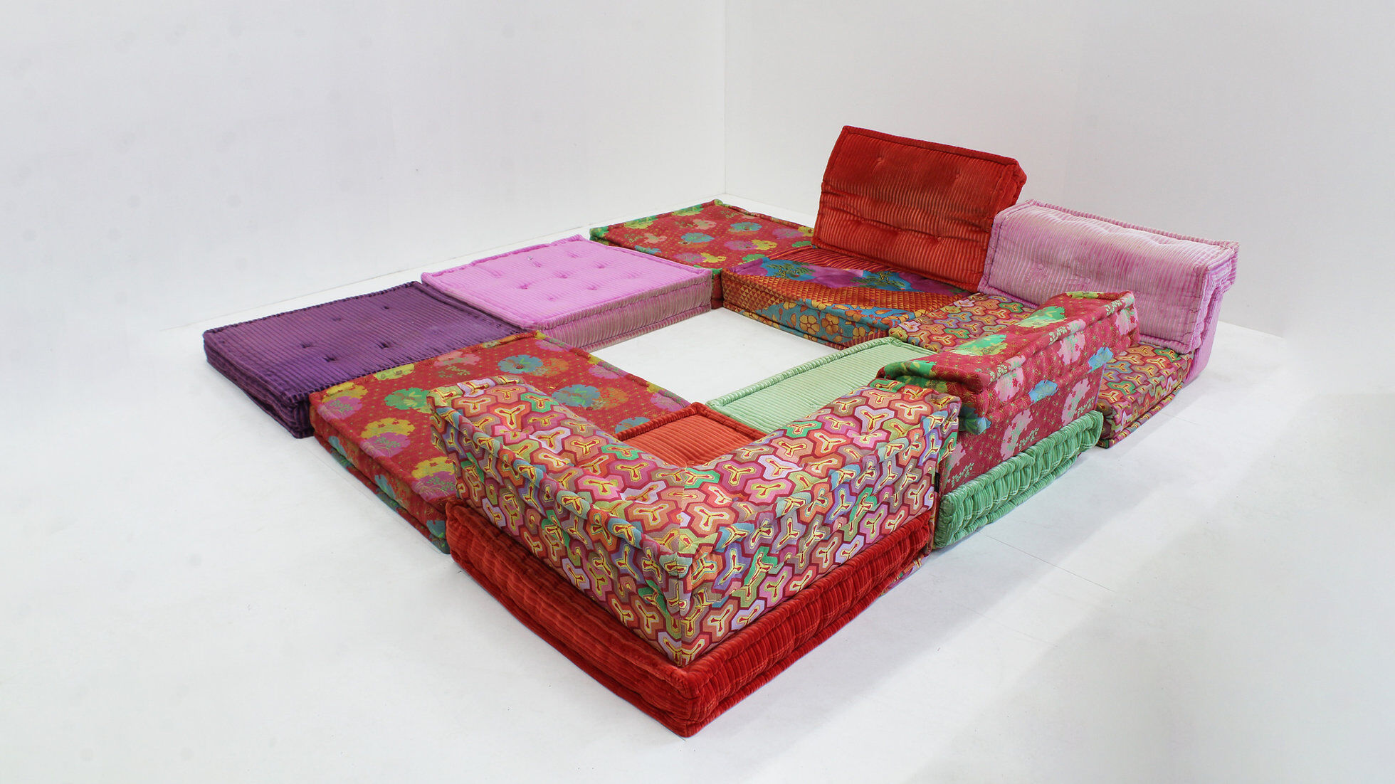 Roche Bobois Mah Jong sofa Kenzo Takada design by Hans Hopfer, set of 12