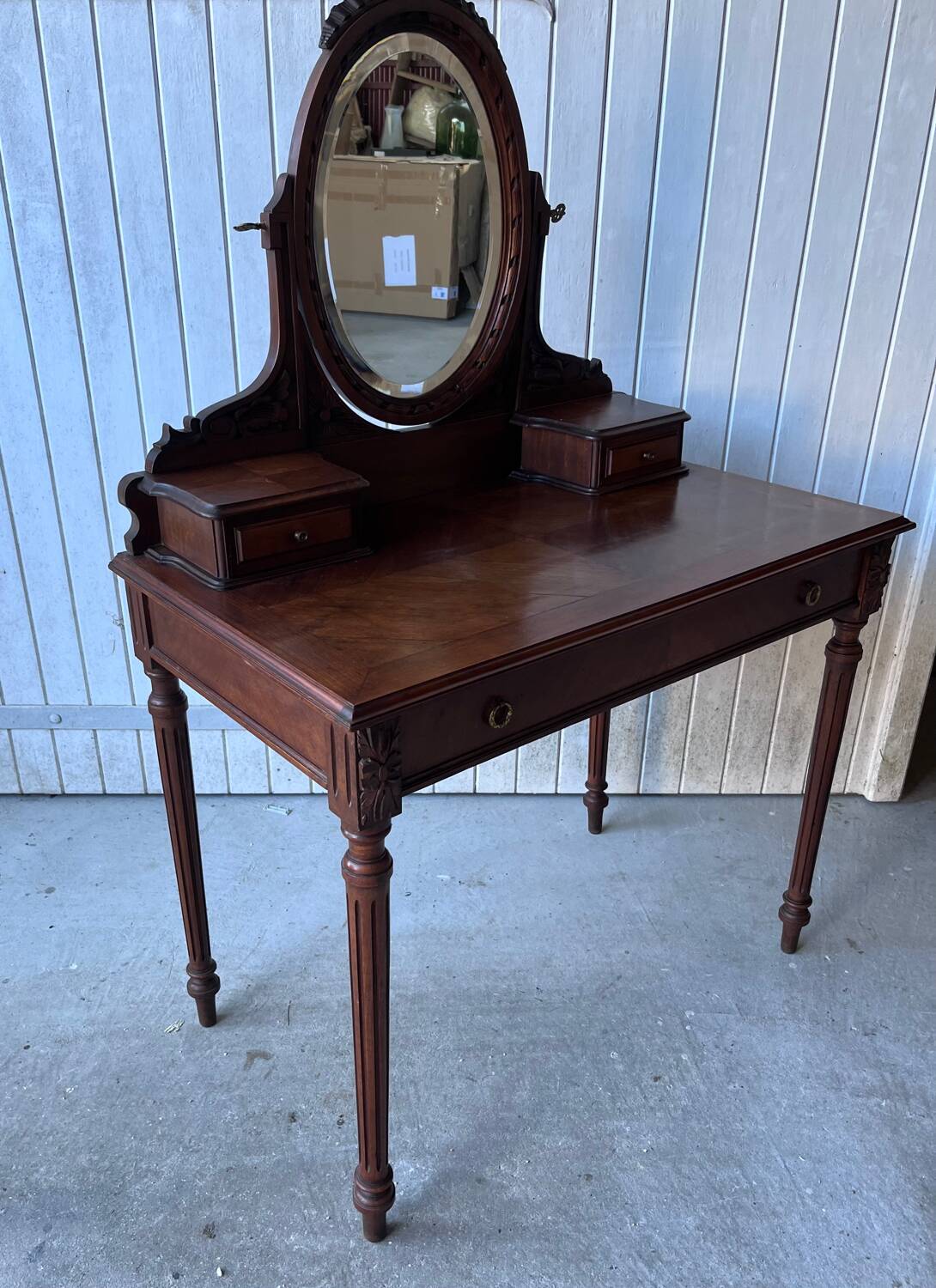 Old dressing table