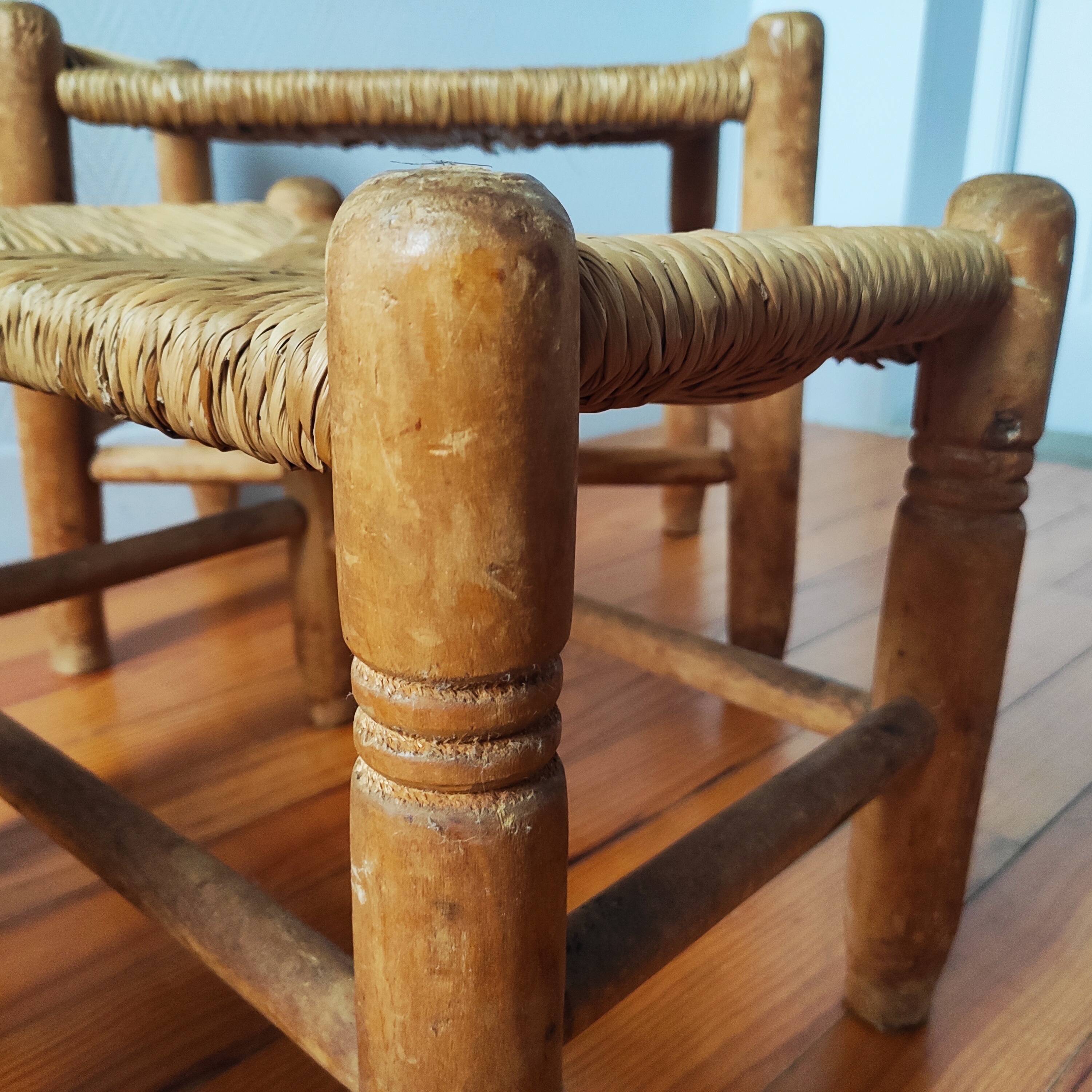 Set of 3 small wooden and straw benches/stools Vintage 60-70s