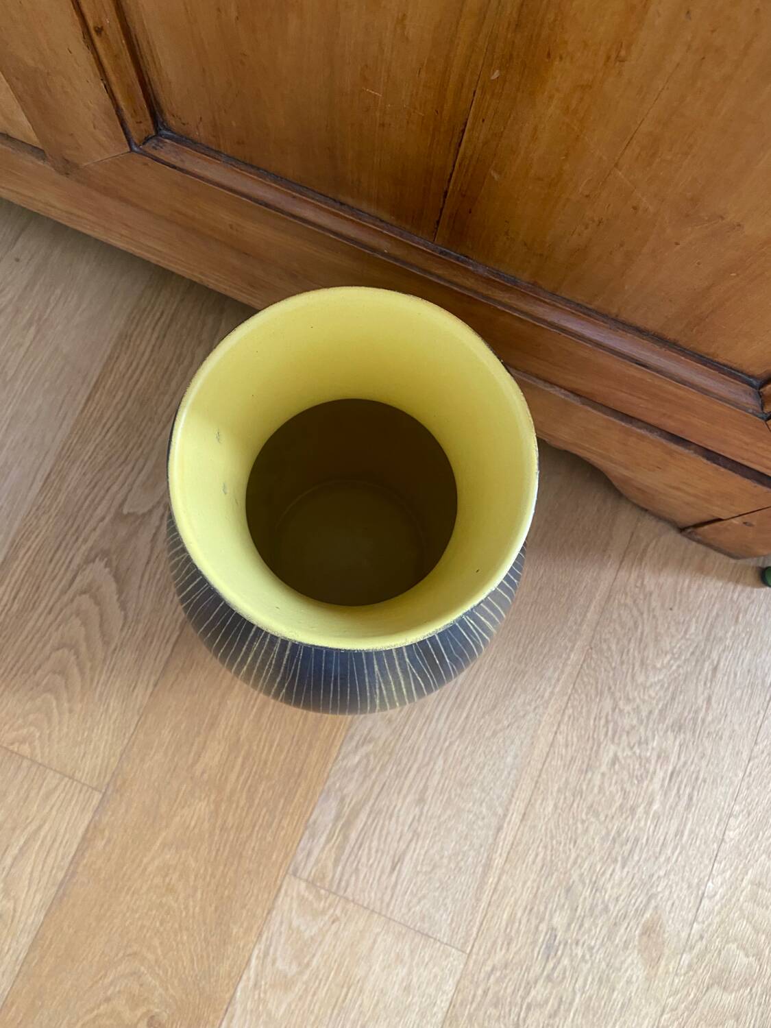 Saint Clément ceramic vase from the 50s, black and yellow