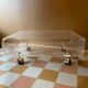 Table basse en plexiglass