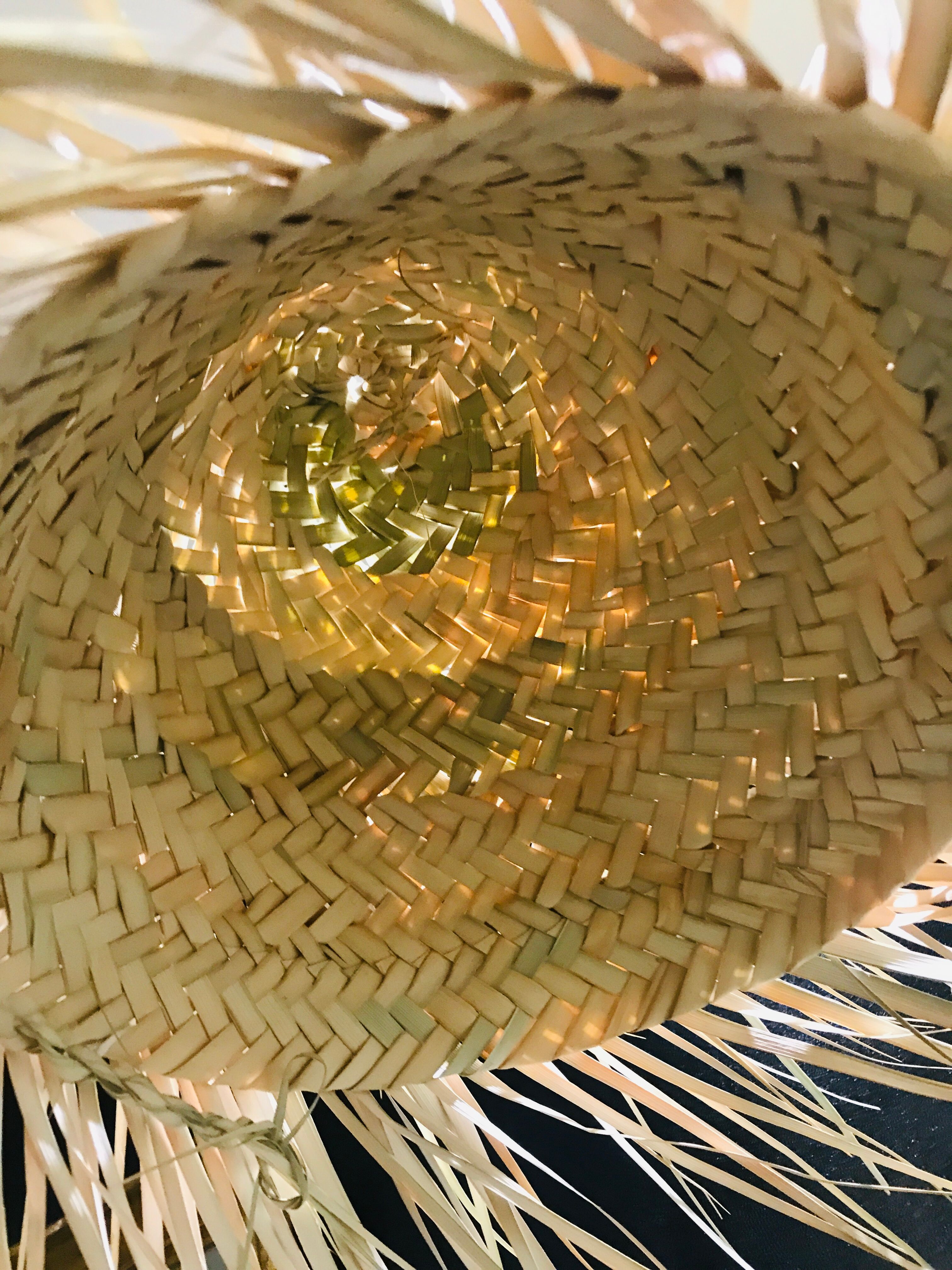 Decorative suspension hut wicker and raffia Morocco