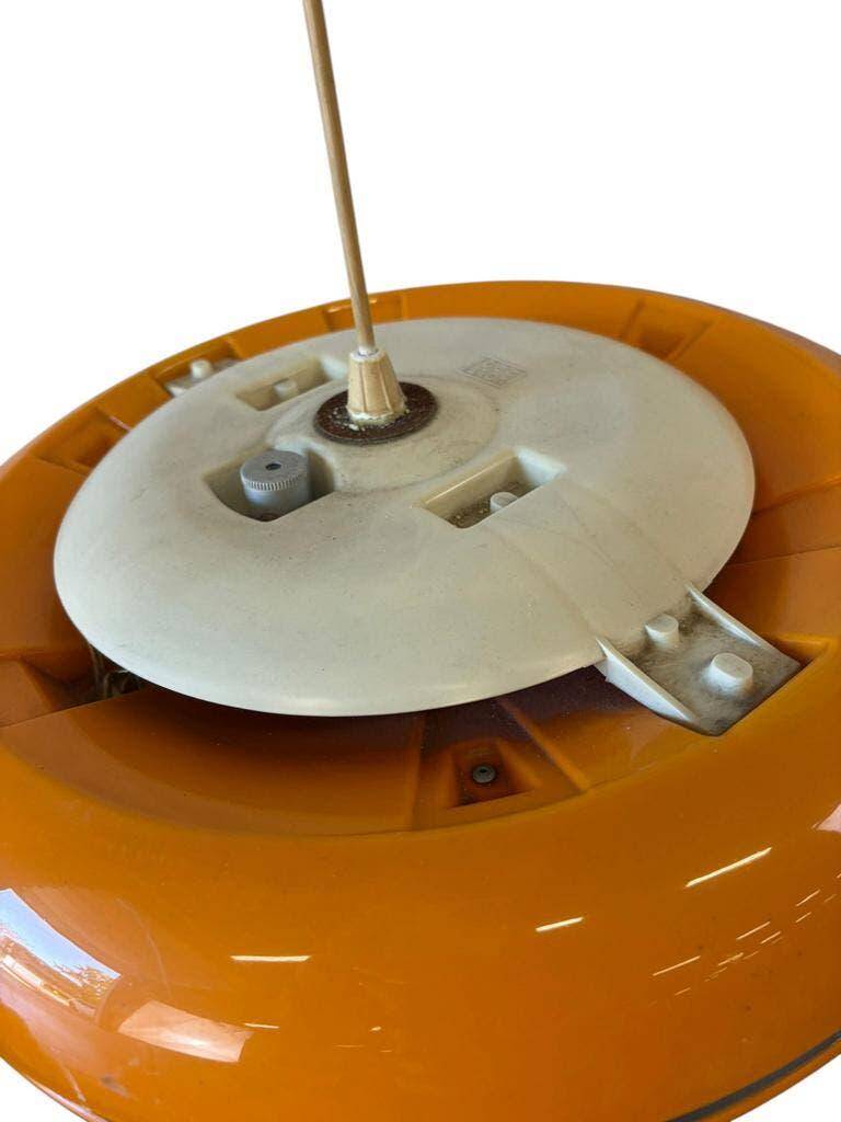 Suspension vintage orange space age UFO
