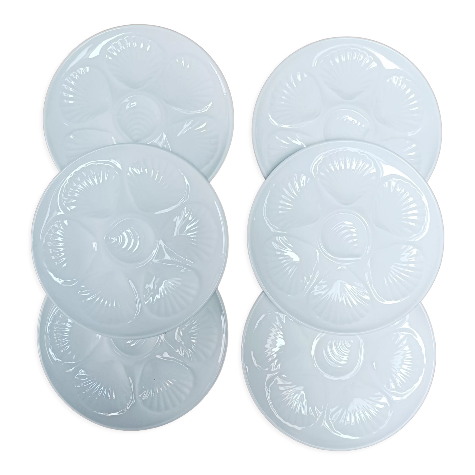 Set of 6 white oyster plates