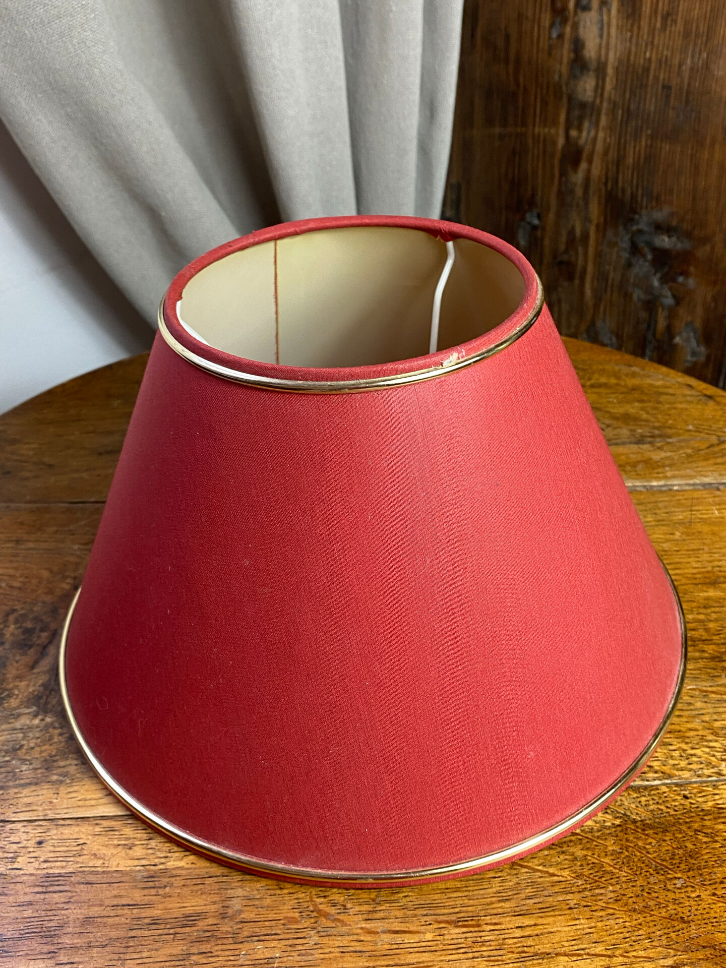 Cracked ceramic lamp, fabric shade, 1980s.