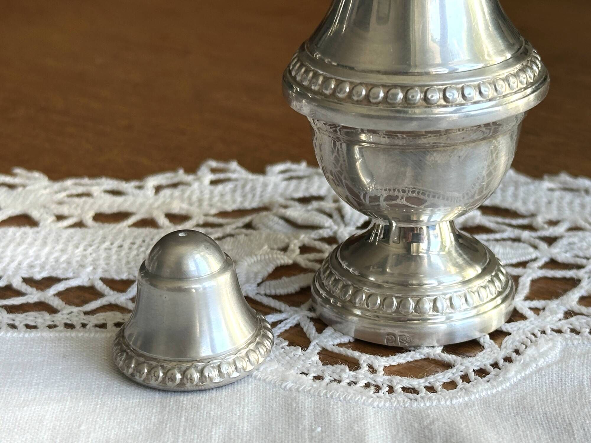Large silver-plated sugar shaker model Pearls