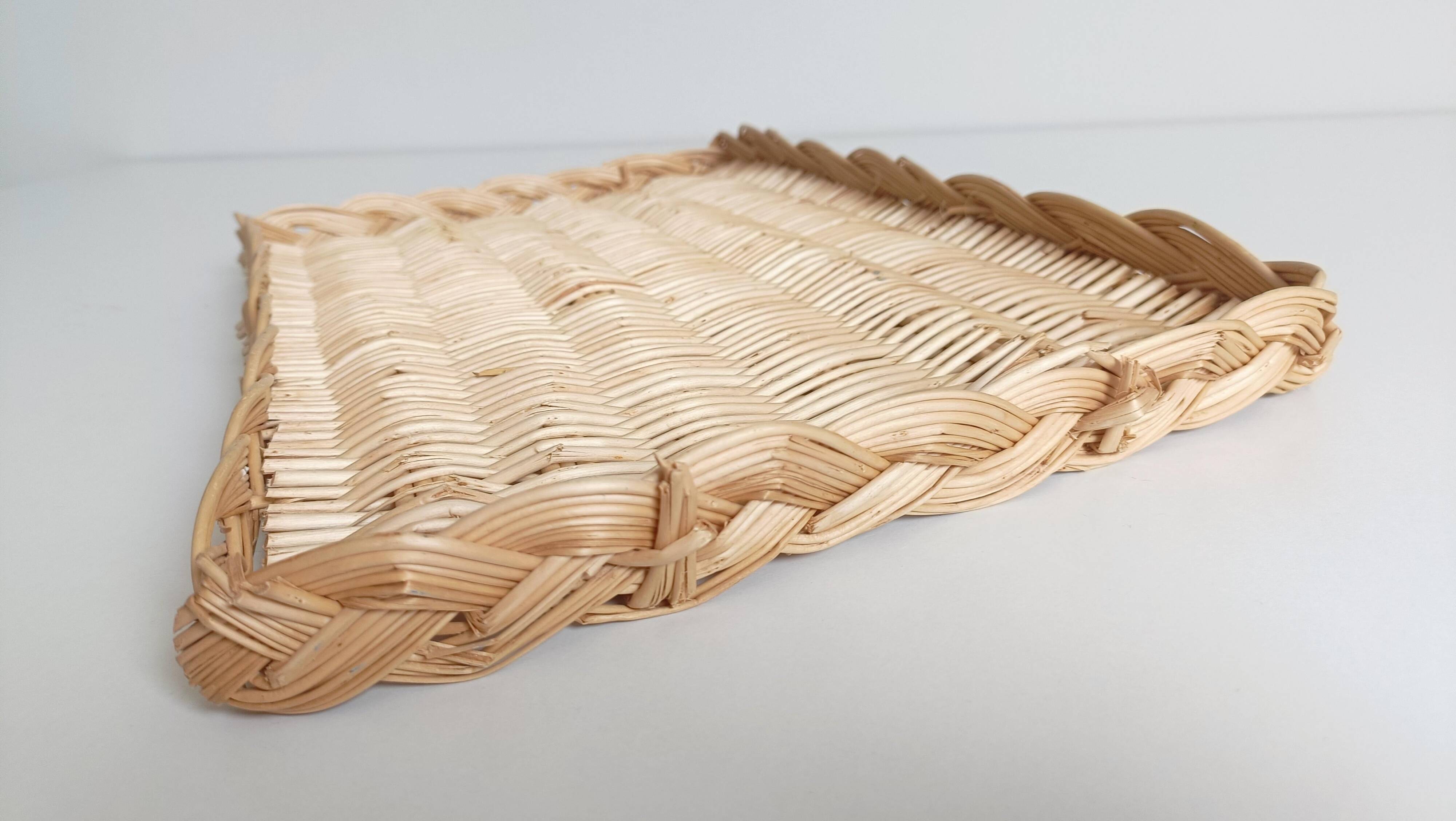 Panier en osier rustique de Provence, France, 20e siècle