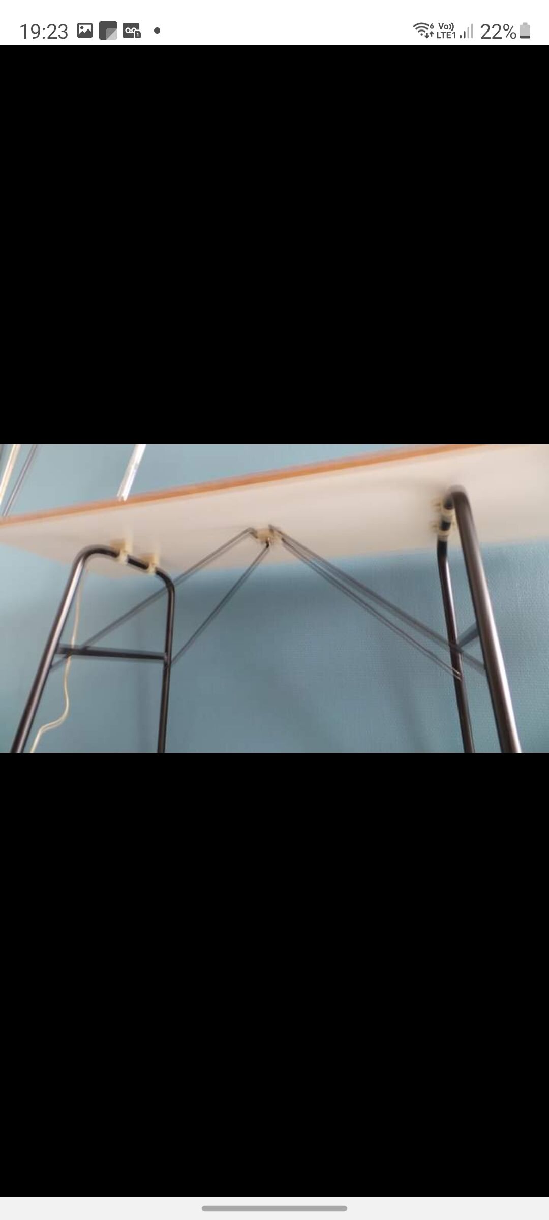 La console bureau table vintage aux pieds effei