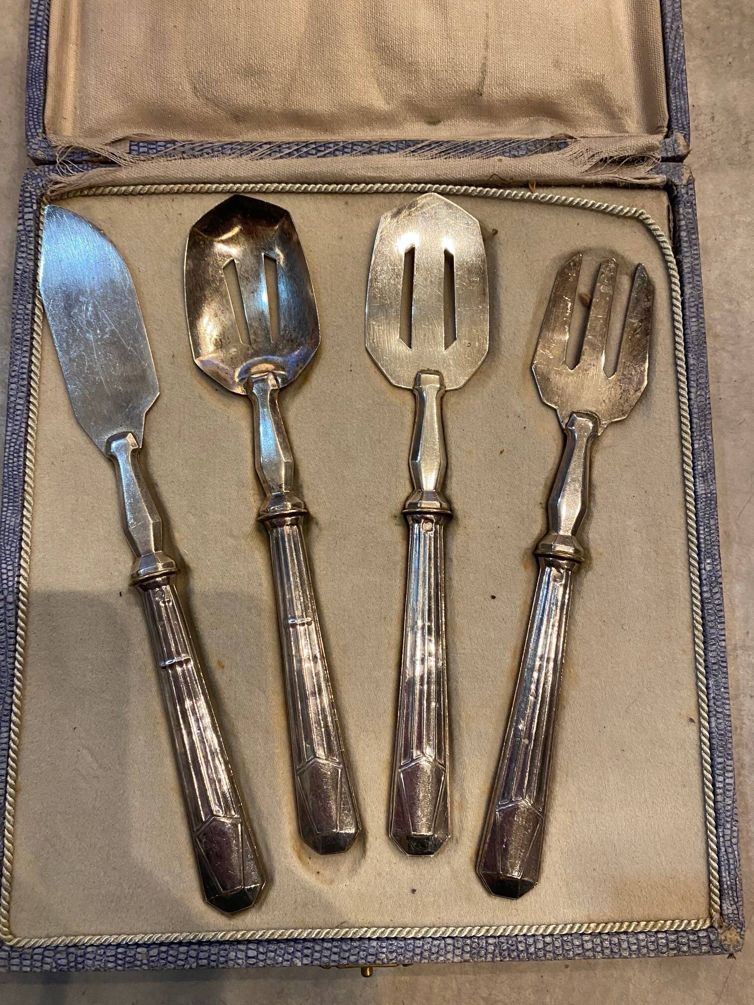 Silver dessert serving cutlery with minerva stamp original box