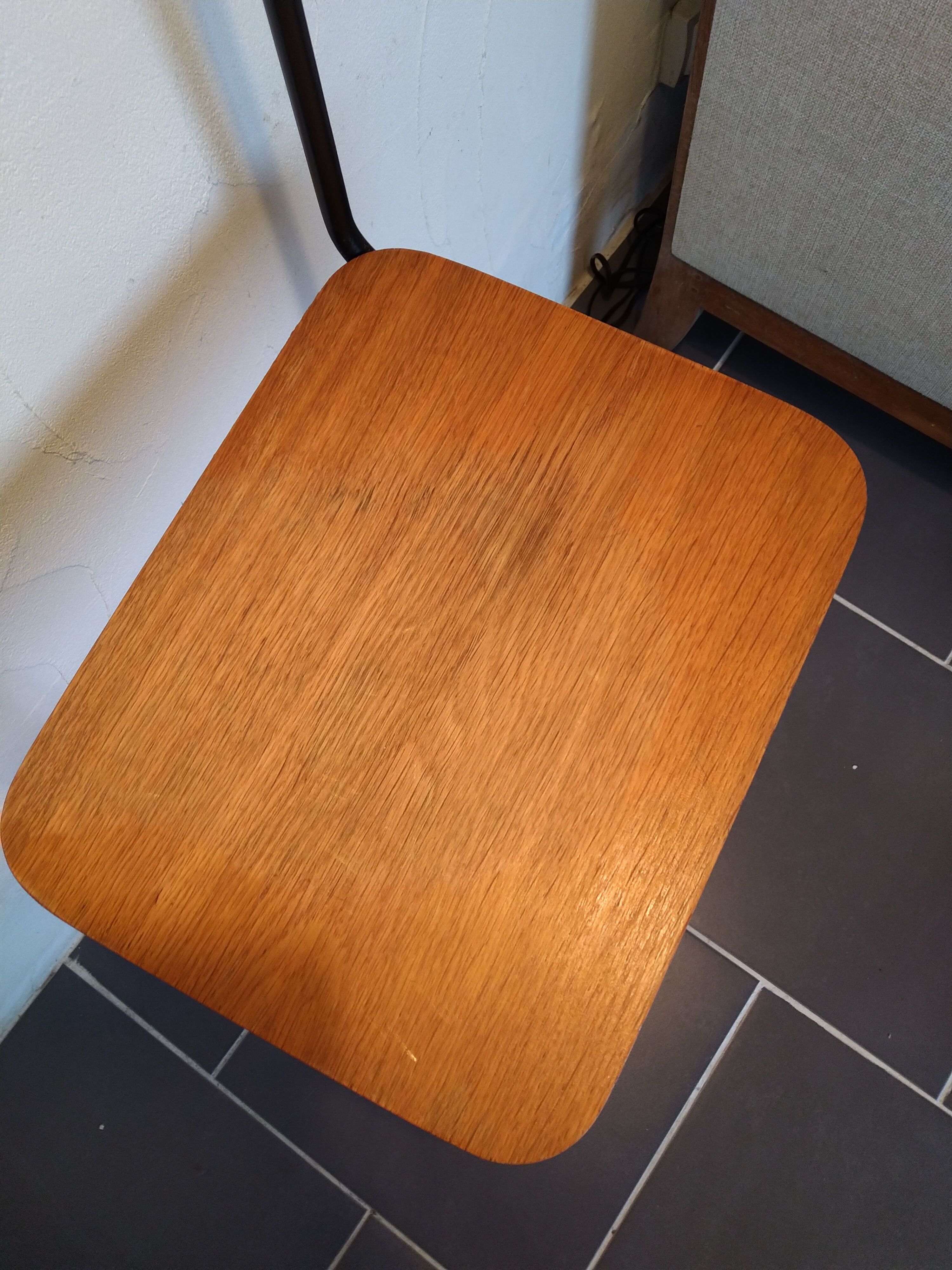 Vintage scoubidou lamppost