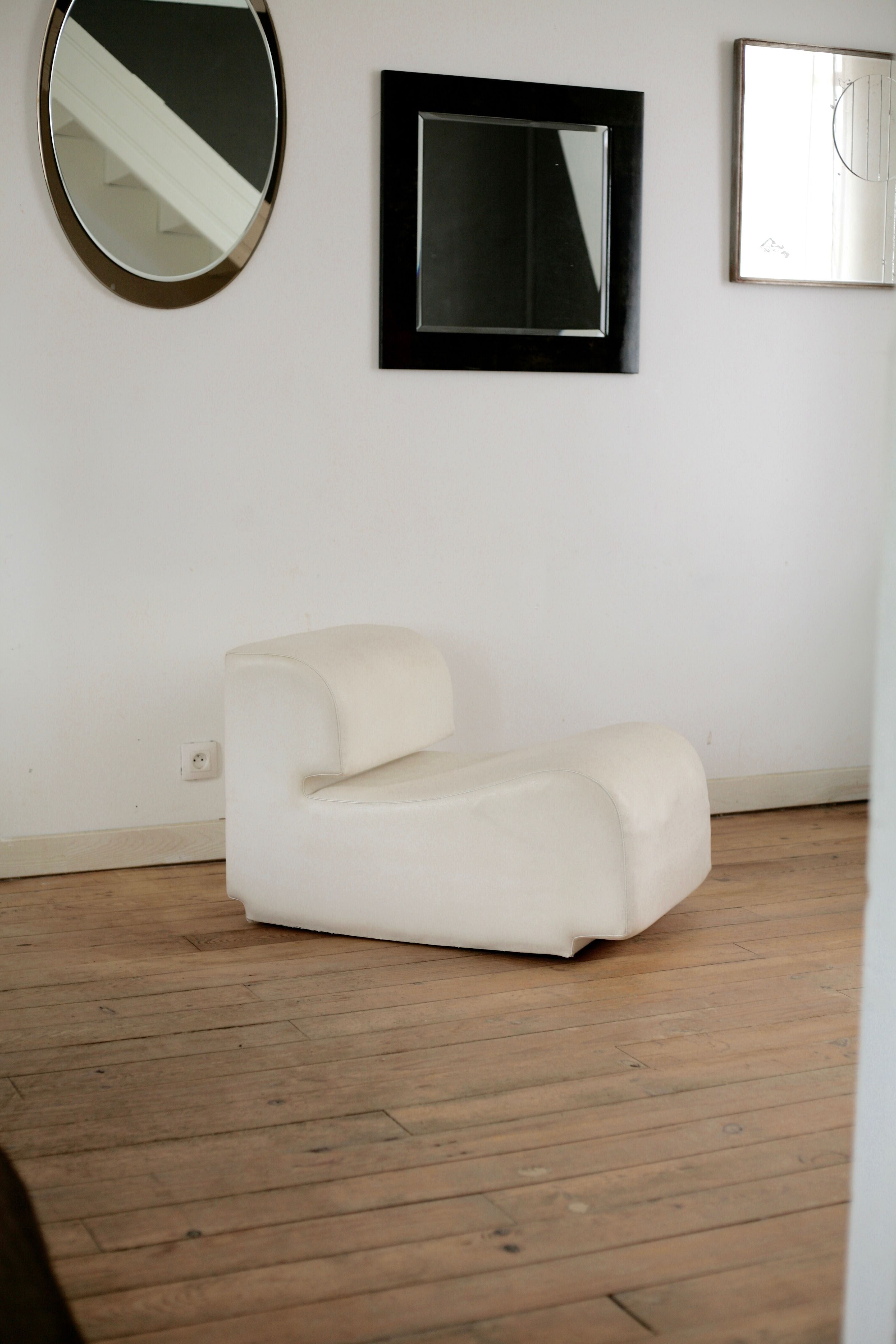 Cini Boeri chair Bobo model Arflex edition International Furniture Broadcast, Italy 1968