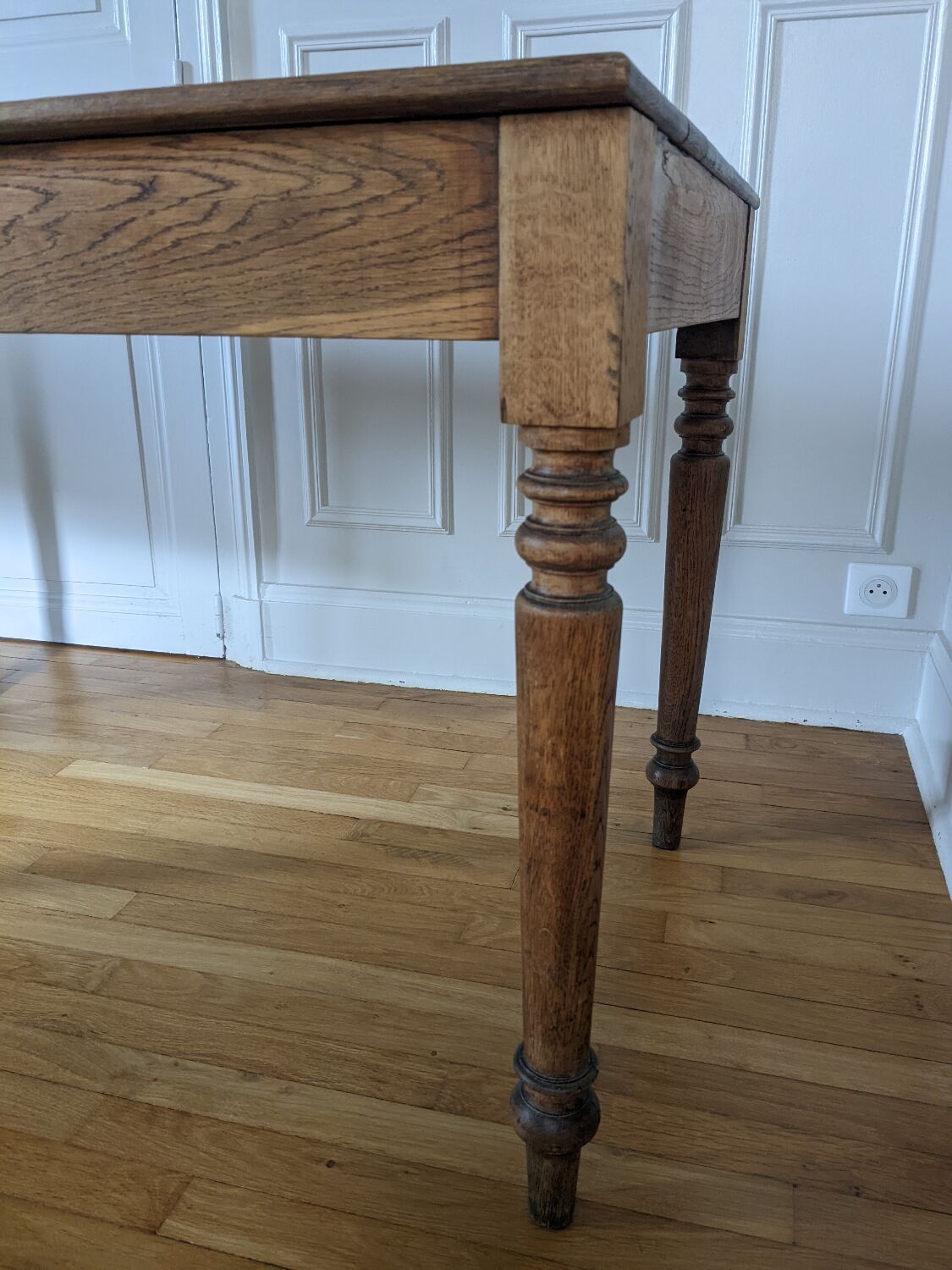 Farm table with turned legs