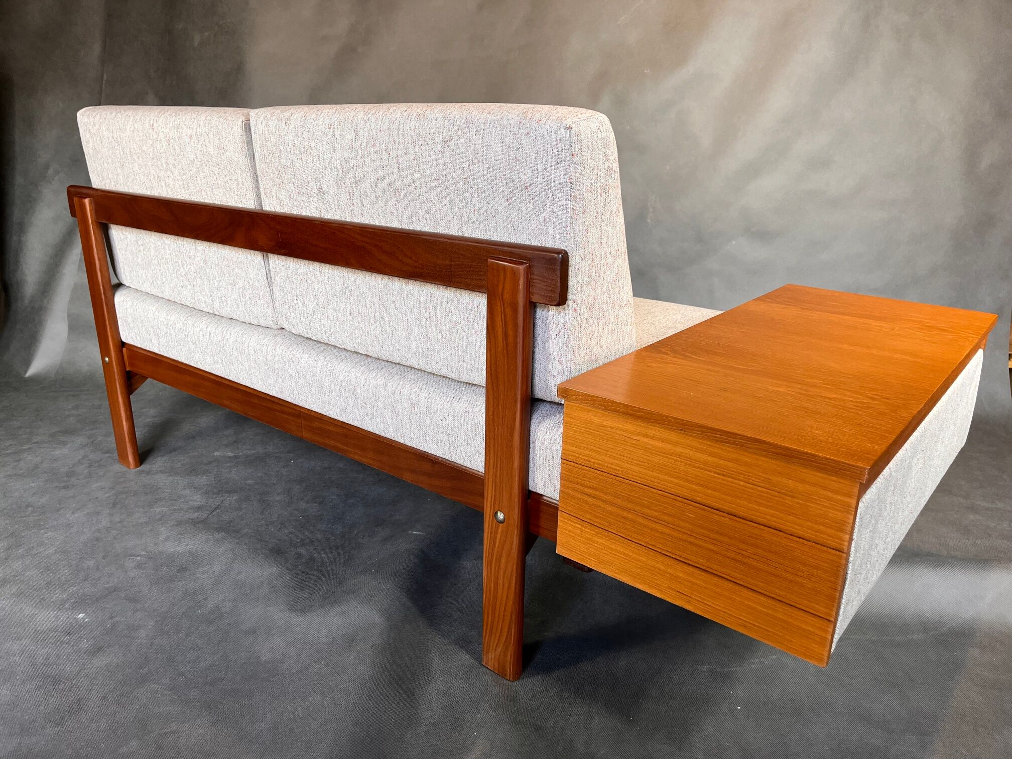 Norwegian teak daybed sofa, model Svanette design Ingmar Relling 1960s
