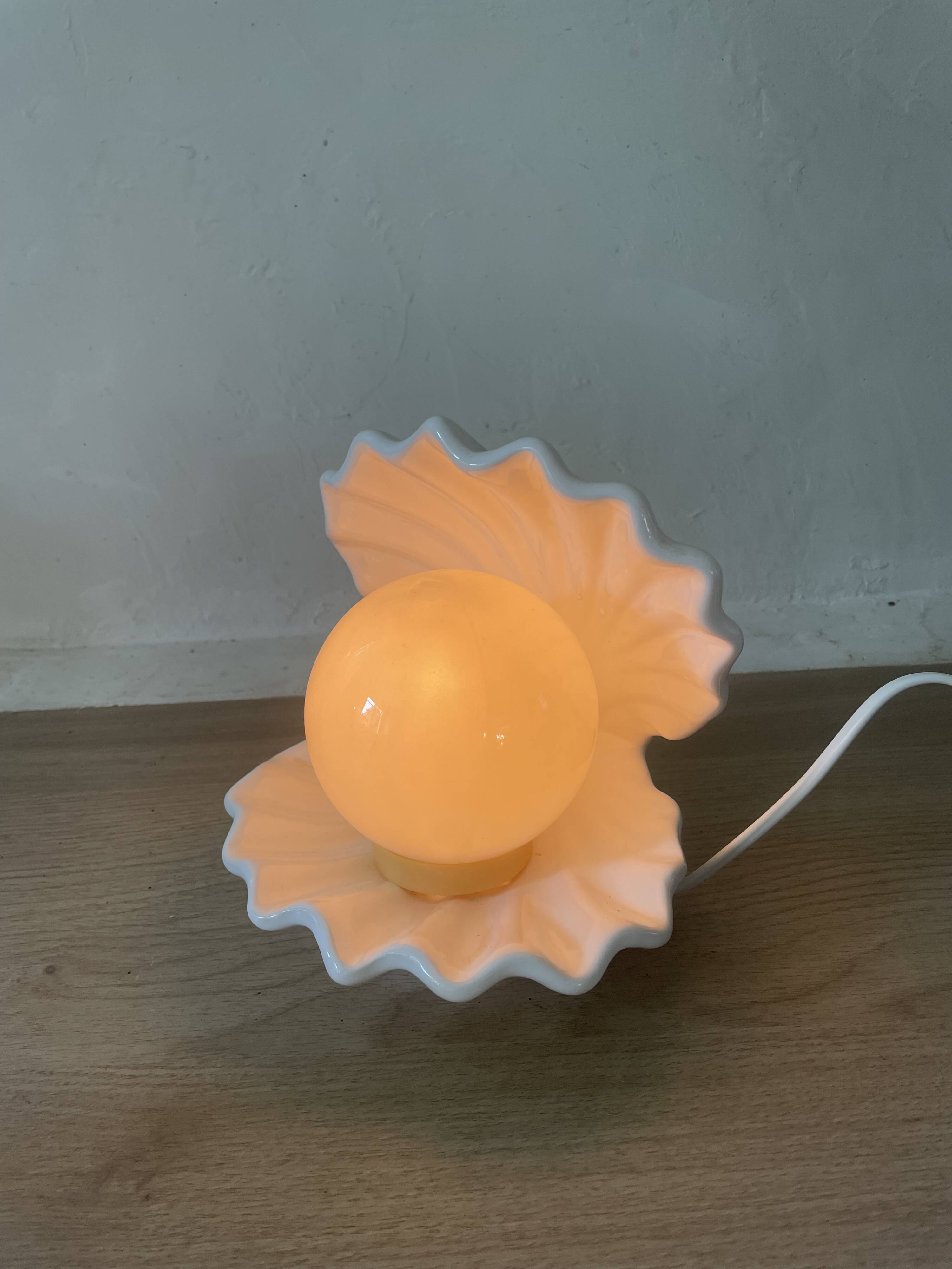 Lampe  coquillage céramique et opaline 70´s