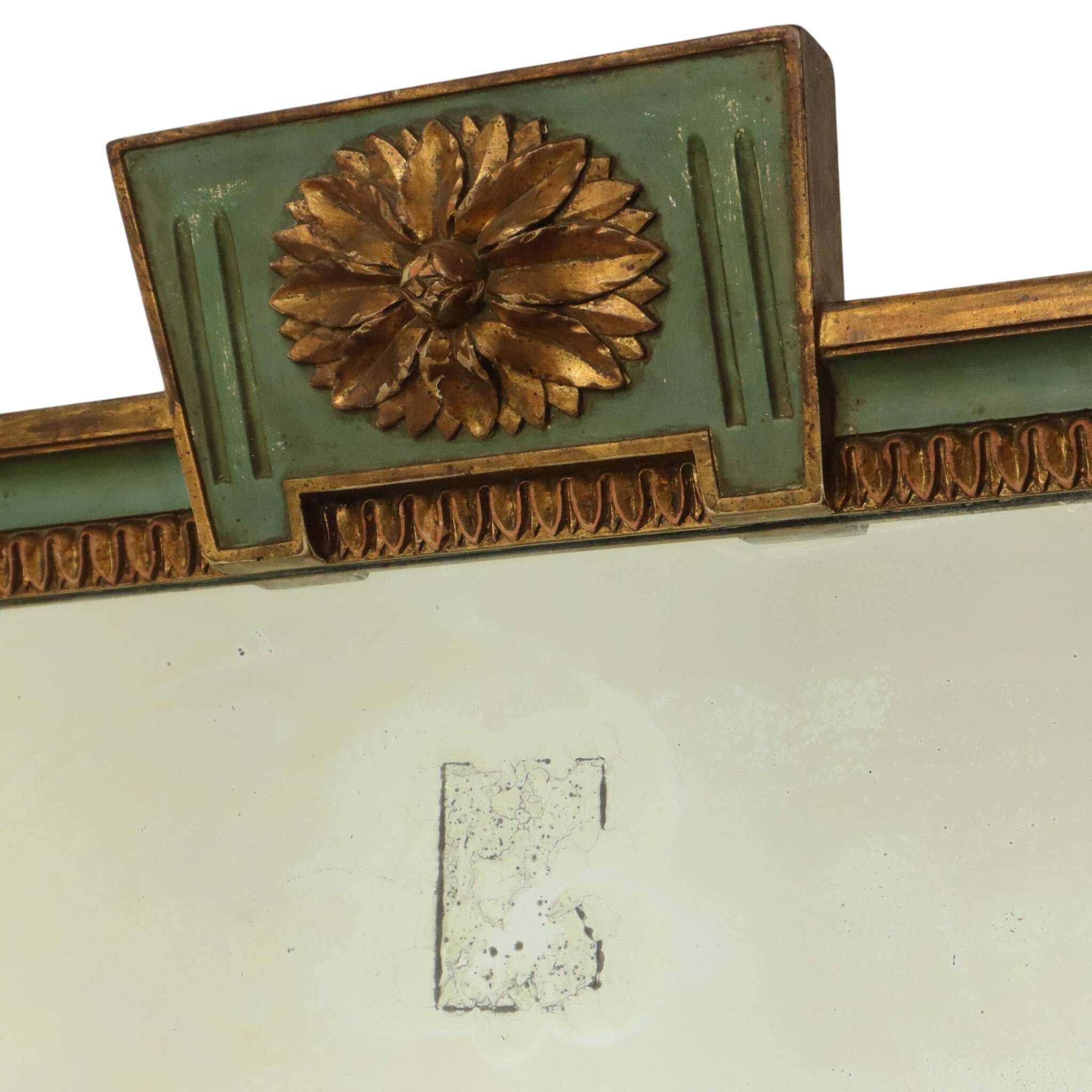 Miroir en bois doré, France, début du XXe siècle