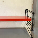Shelf Tomado string