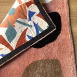 Hand tufted rug