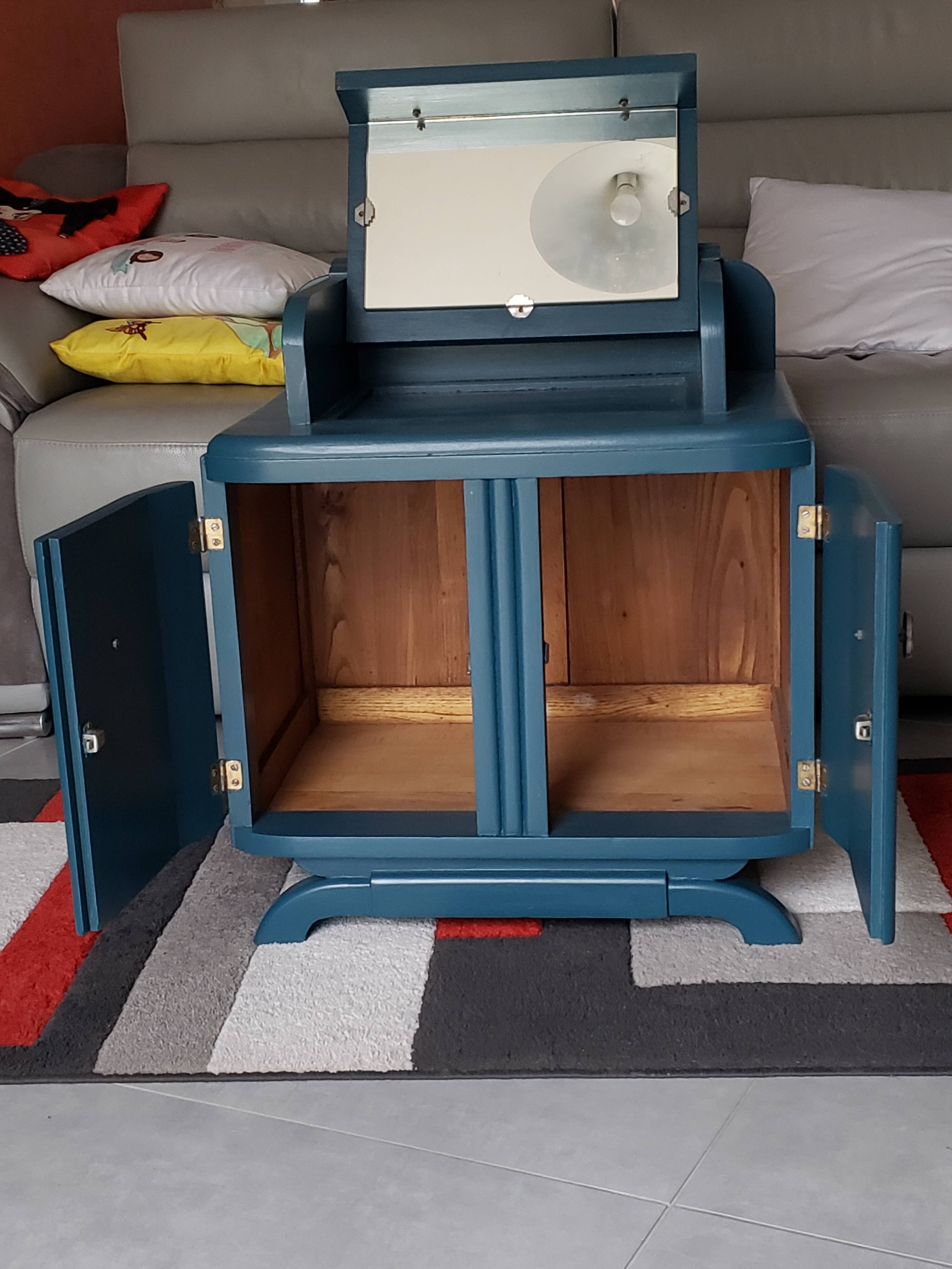 Vintage dressing table and bedside table